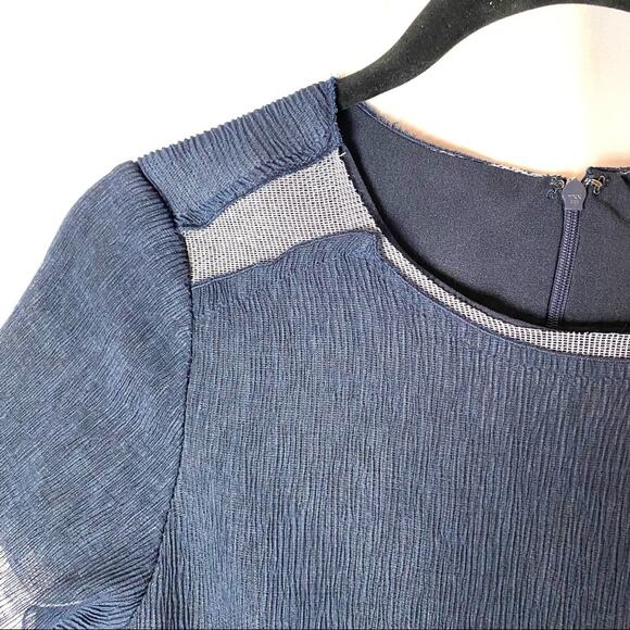 O’2nd Navy Blue Mixed Media Blouse Size 2 - Picture 3 of 8